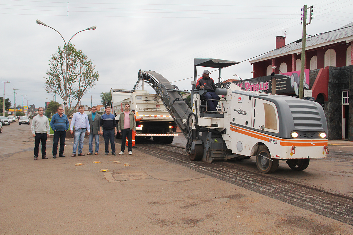 TRÊS DE MAIO ESTÁ EM OBRAS